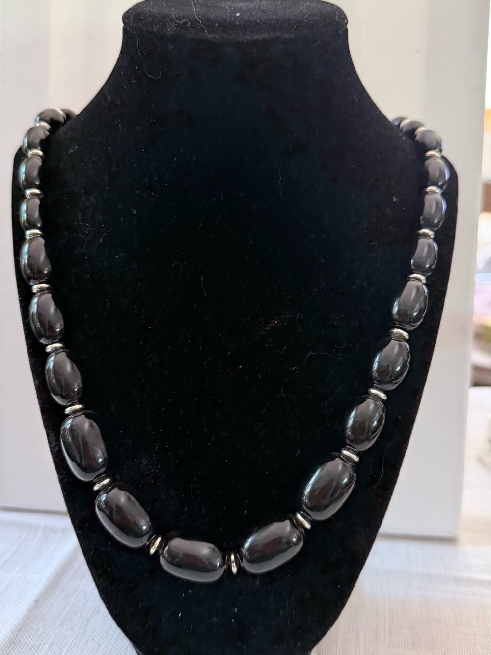 Vintage Glossy Black Lucite Beaded Necklace, Graduated Oval Beads,